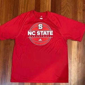 Men’s Large Adidas NC State Basketball Climalite Short Sleeve Shirt